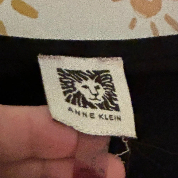 Anne Klein Womens Boxy Fit 3/4 Sleeve Black Top Button Keyhole Accent Sz Small‎ - Picture 8 of 9